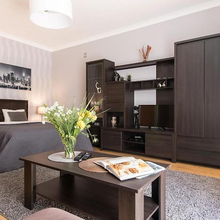 Modern Apartment At Classic Varsó Kültér fotó